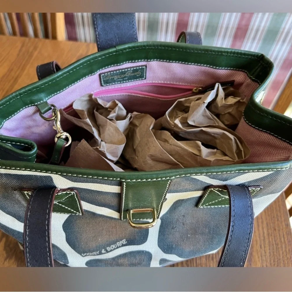 GUC Vintage Safari Collection Dooney and Bourke Bag